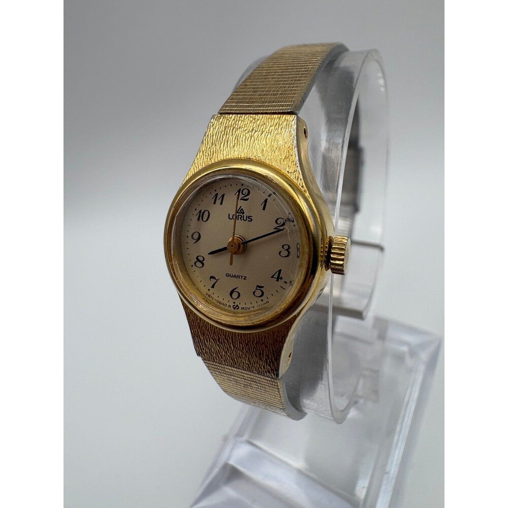 Vintage Lorus V811-0160 Gold Tone Ladies Quartz Watch - Brand New Battery